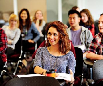 GIAO LƯU PHỎNG VẤN HỌC BỔNG DU HỌC ANH VỚI ĐẠI HỌC PORTSMOUTH 07/2016