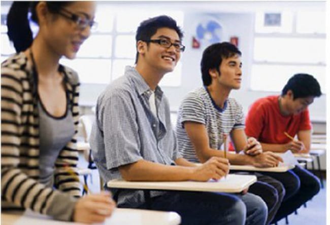 Nên tham gia các khóa trang bị kỹ năng trước khi đi du học