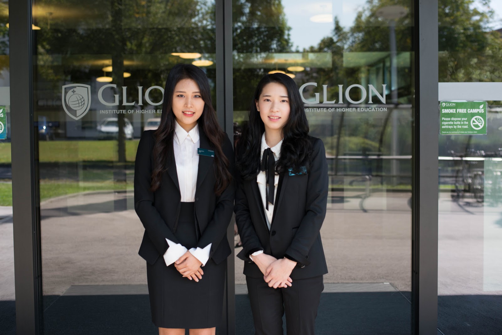  Sinh viên đang du học học tại trường Glion, Thuỵ Sĩ