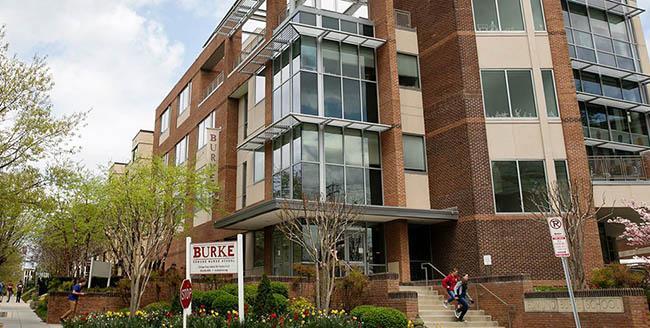 Trường Edmund Burke School khi du học Mỹ bậc trung học phổ thông