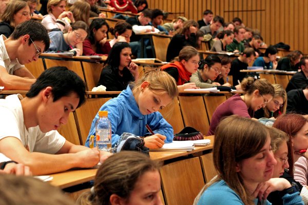 Chương trình dự bị đại học (Foundation course) là gì?