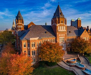 Du học Mỹ: Gặp gỡ Đại học Saint Louis & Cơ hội học bổng đến $47.490/năm