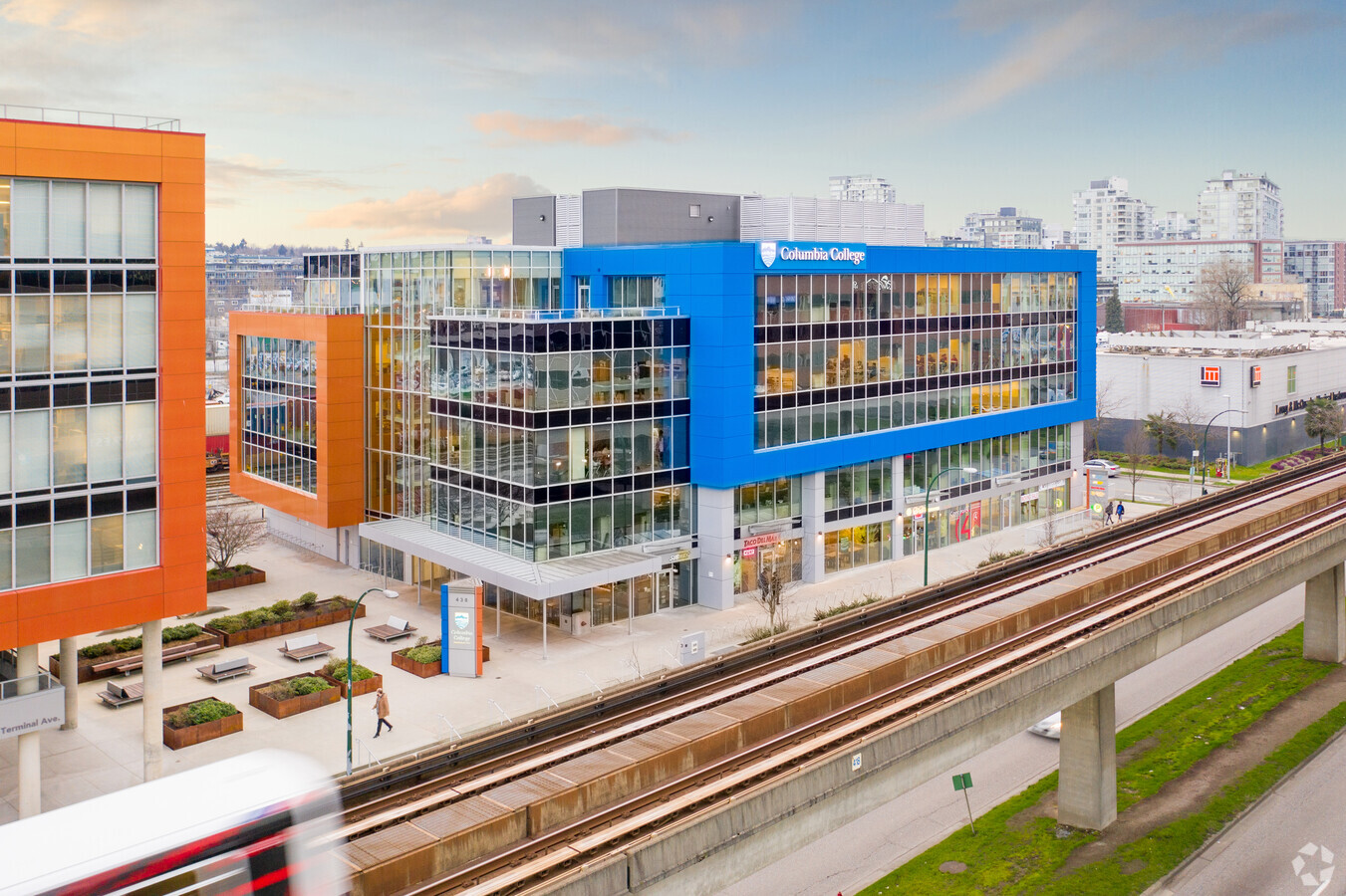 Trường Columbia College - Canada