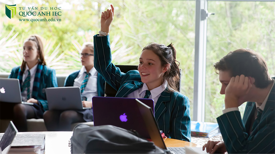 Học sinh trường Kristin School