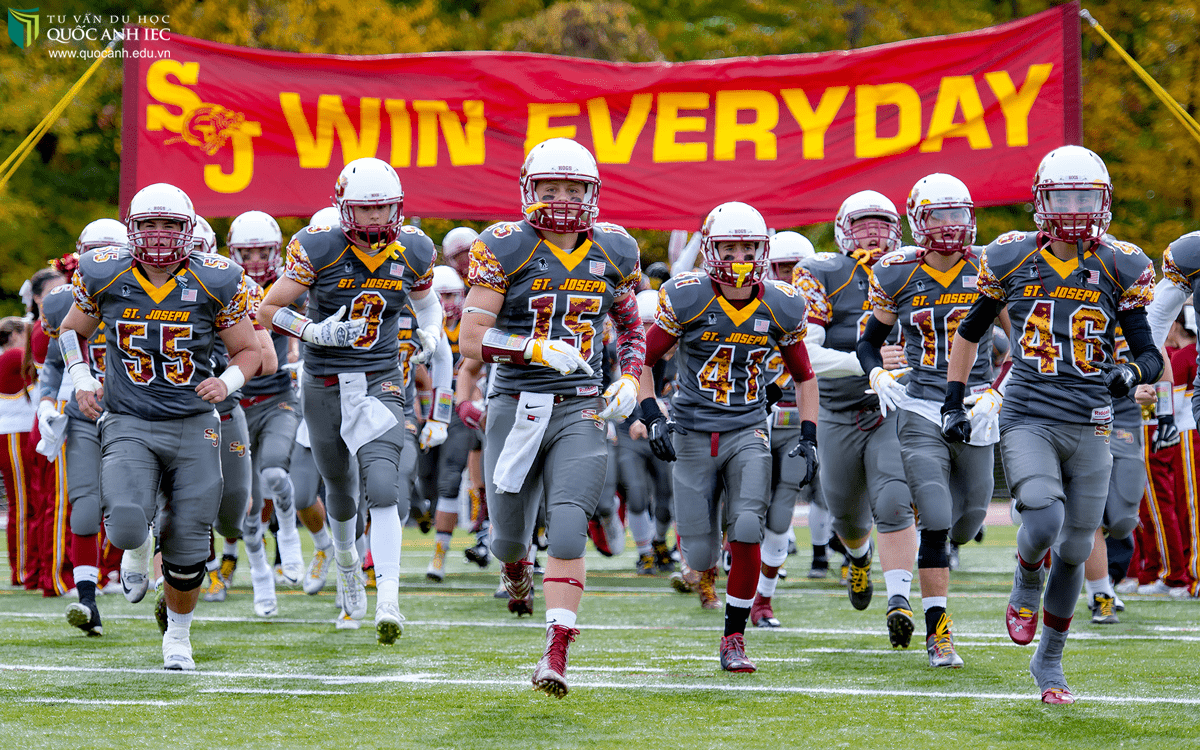Trường Trung học St.Joseph High School, Connecticut