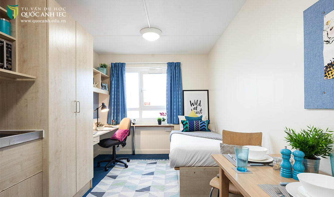 Ravensbourne London University 