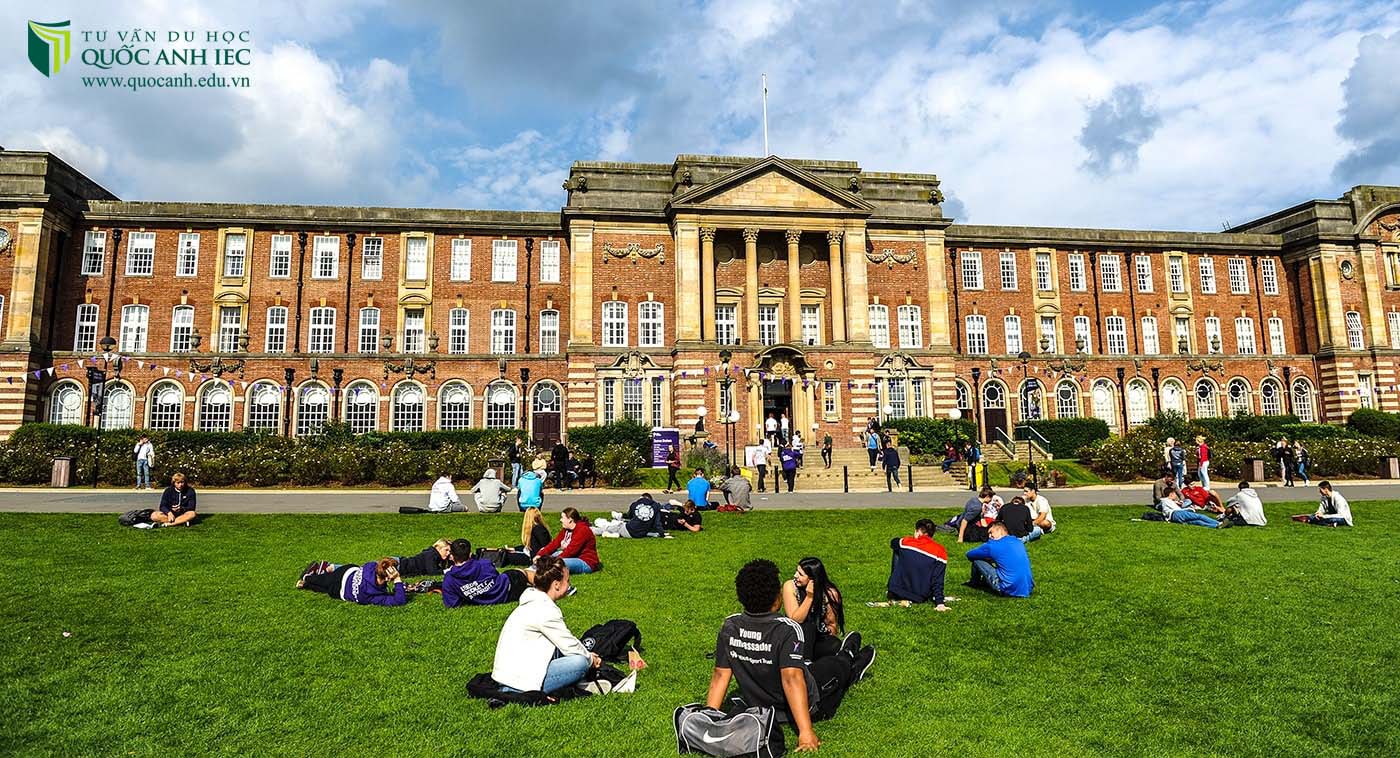 Đại học University of Leeds