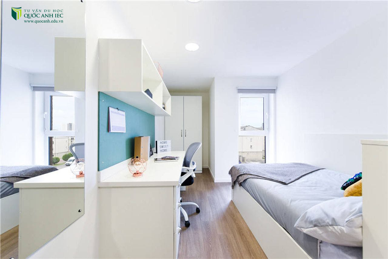 Bên trong của trường Aberdeen