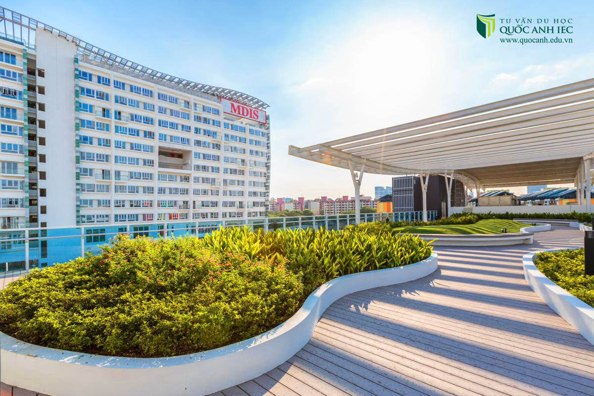 Management Development Institute of Singapore (MDIS)