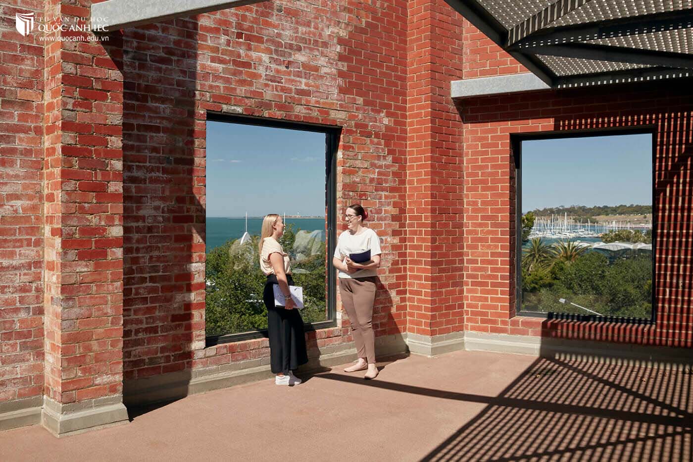 Đại học Deakin University