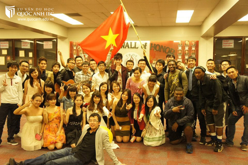 DU HỌC SINH VIỆT Ở ÚC