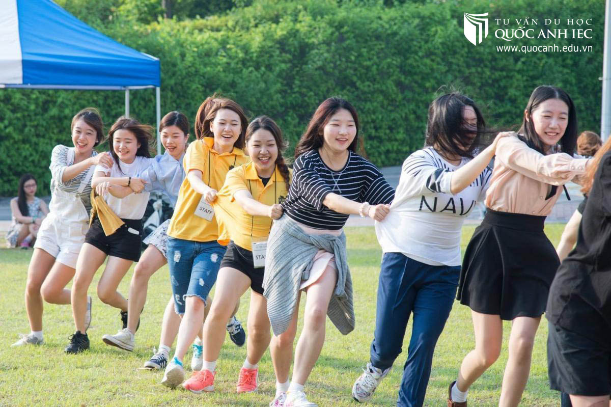 Các hoạt động ngoại khóa tổ chức khi du học canada